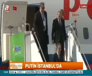 Putin İstanbul'a ayak bastı