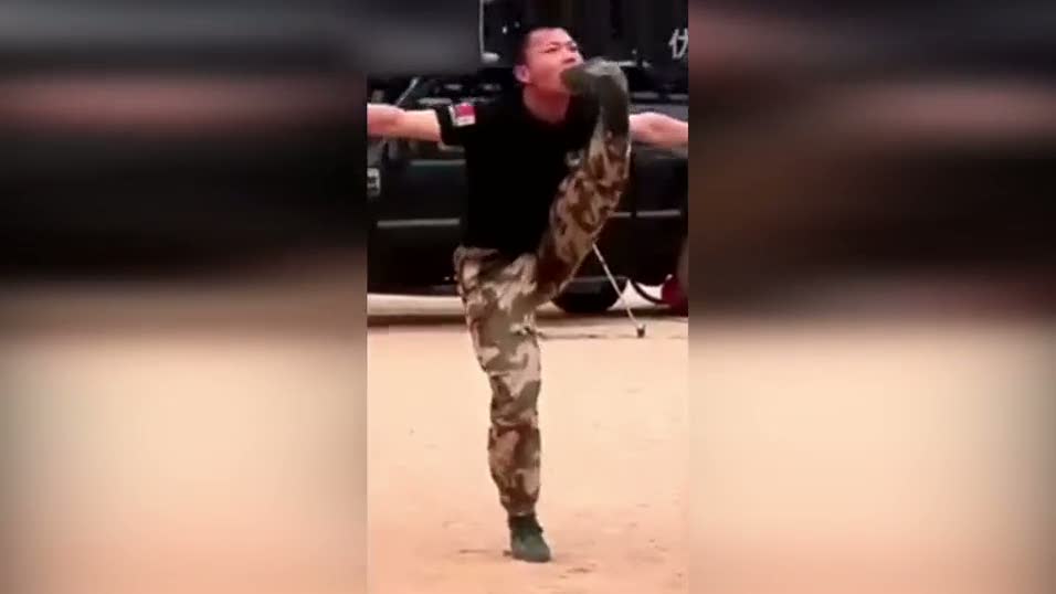 Kendi ayağını ısıran asker!