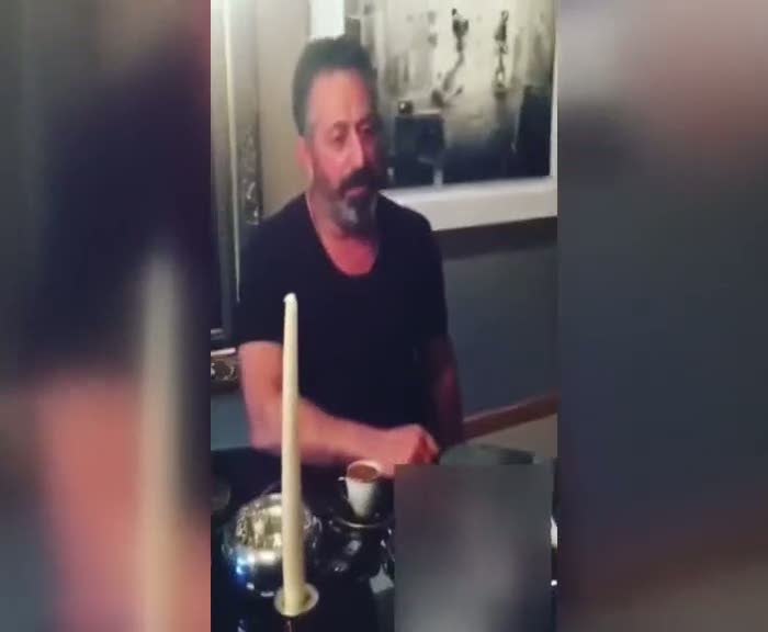 Cem Yılmaz'ın kısa filmi 'Aile Şerefi' rekor kırdı