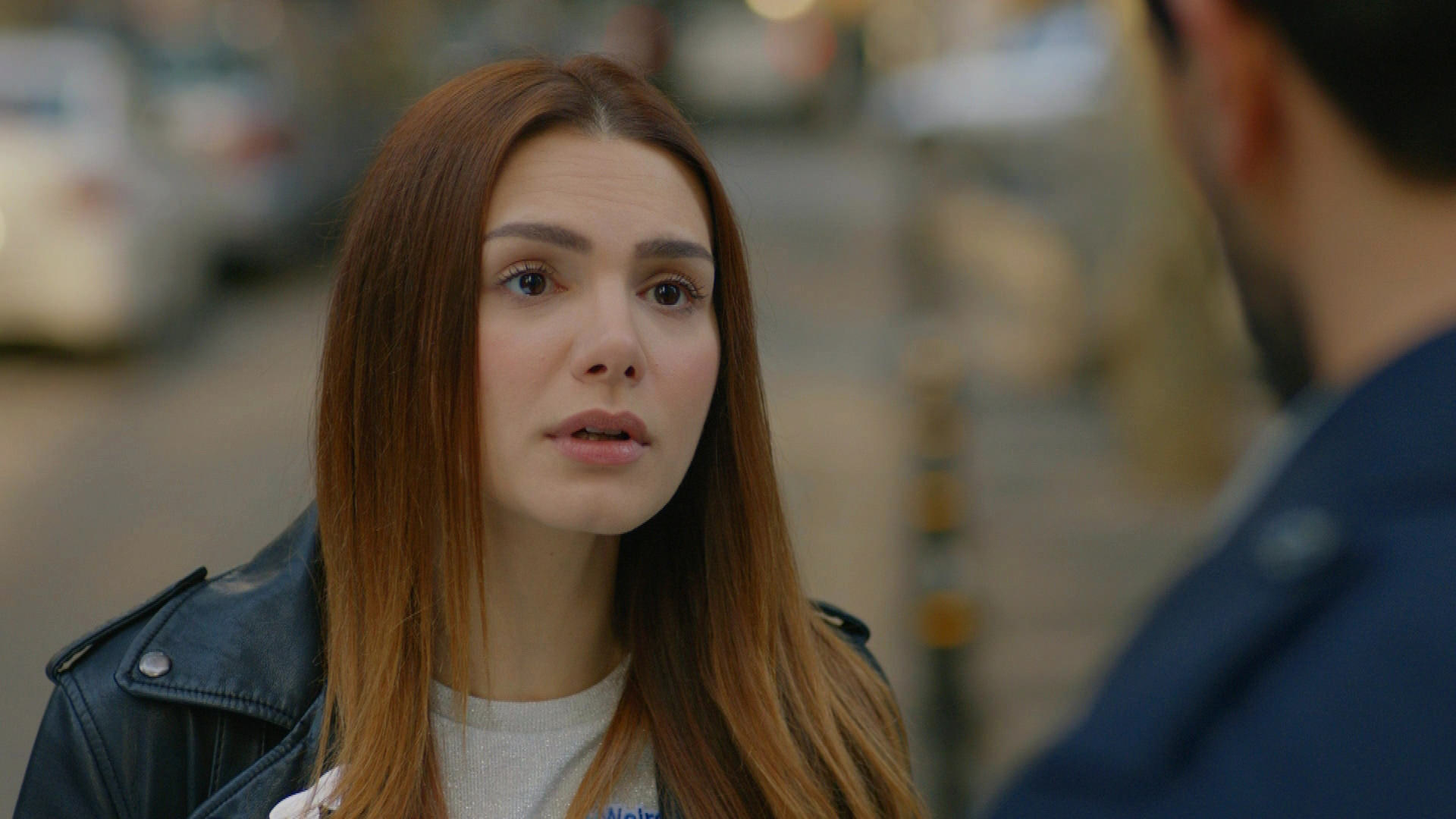 Seviyor Sevmiyor 16. Bölüm Fragmanı izle!