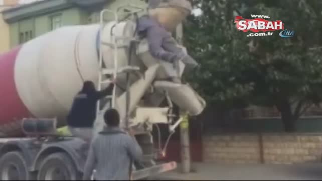 Beton mikserine kafası sıkışan işçinin ölüm kalım mücadelesi