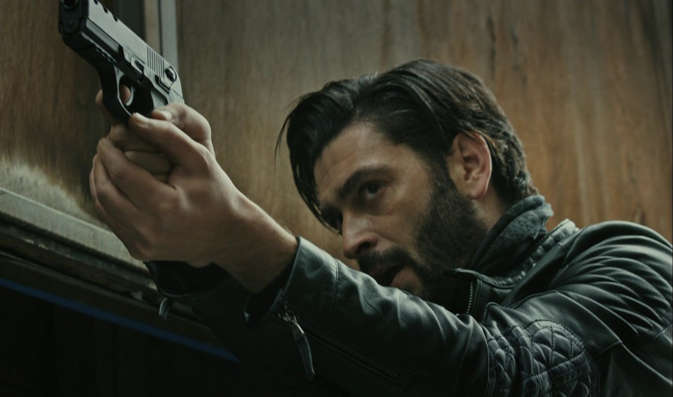 Eşkıya Dünyaya Hükümdar Olmaz'da nefeslerin tutuldu an: İlyas, Enver'in peşinde!