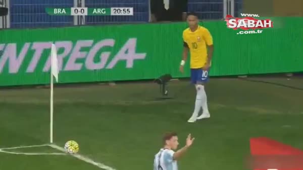 Brezilya Arjantin'i Gole Boğdu!