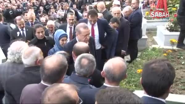 Erdoğan şehit kaymakamın mezarı başında Kur’an okudu