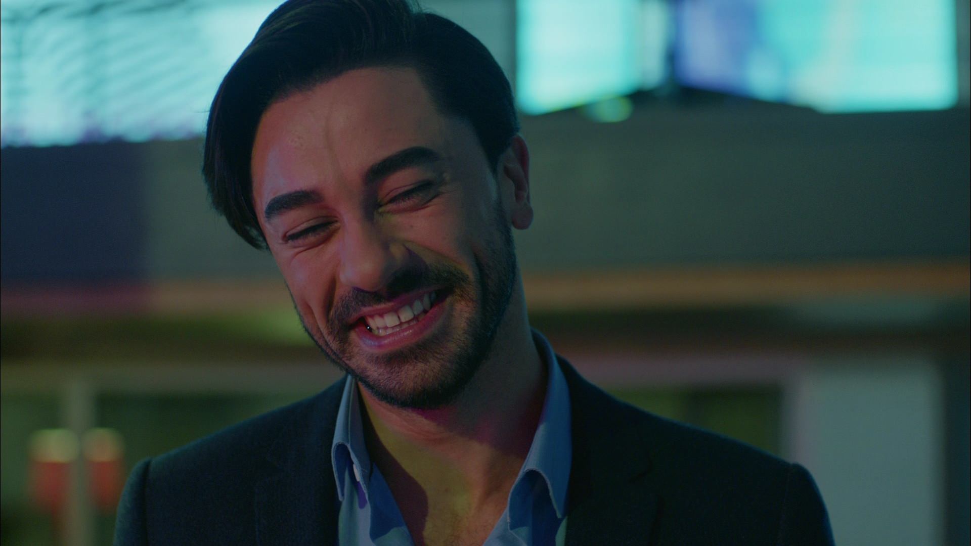 Seviyor Sevmiyor 19. Bölüm fragmanı İzle!