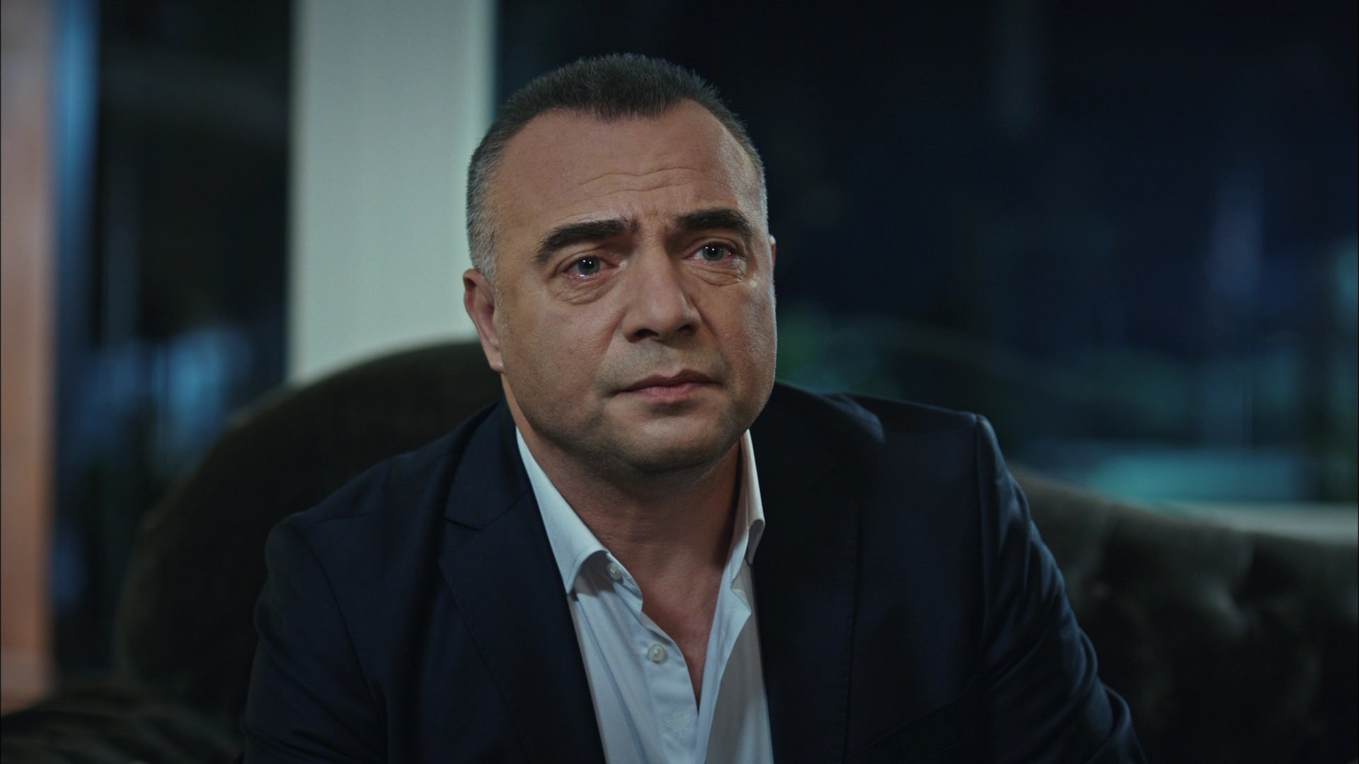 Eşkıya Dünyaya Hükümdar Olmaz'da nefes kesen sahne 