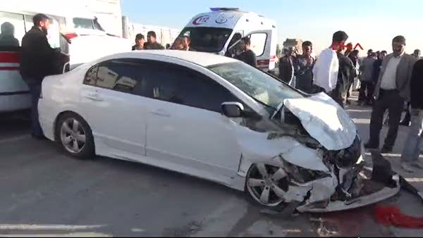 Şanlıurfa'da KPSS dönüşü kaza: 1'i polis 5 yaralı