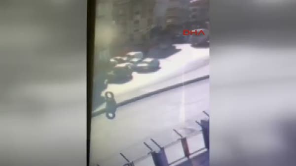 Gazi mahallesi'nde 1 kişinin vurulduğu olay anı kamerada