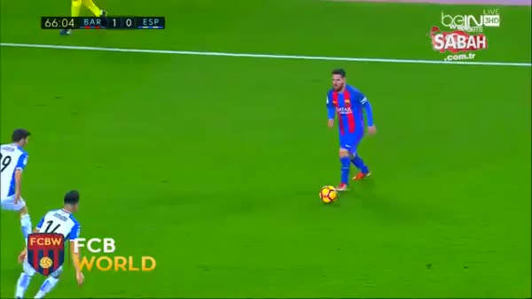 Messi rakip futbolcuları ipe dizdi