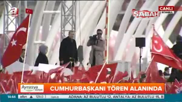 Cumhurbaşkanı Erdoğan tören alanına geldi