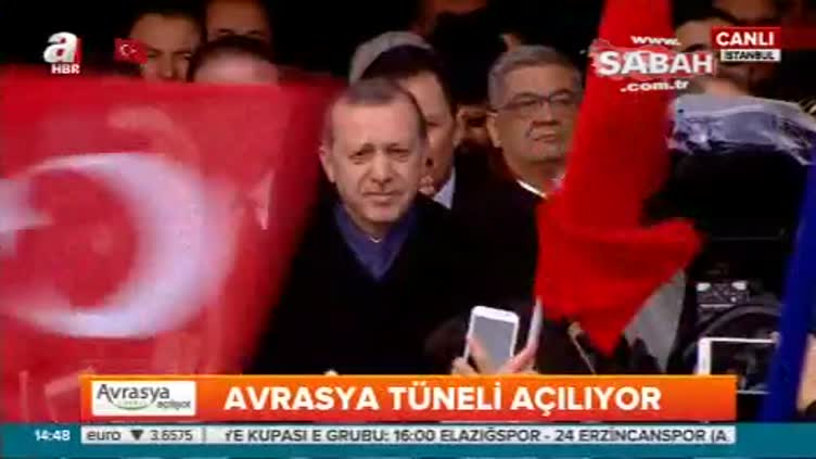 Avrasya Tüneli, Açılış Töreni saygı duruşu ve İstiklal Marşı'nın okunmasıyla başladı