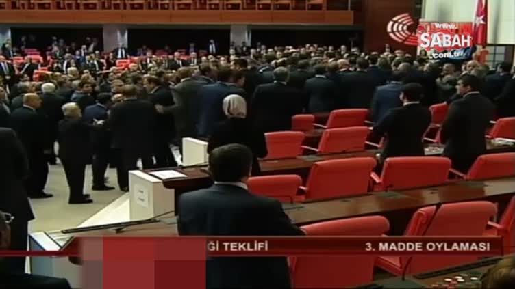 Meclis'te kavga çıktı