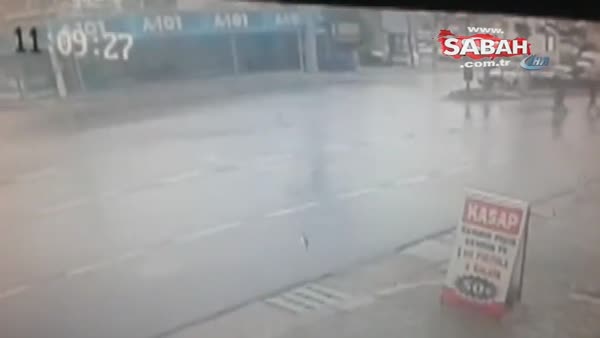Mersin'de trafik kazası güvenlik kamerasında