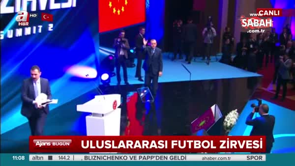 Cumhurbaşkanı Erdoğan Uluslararası Futbol Zirvesi'nde konuştu