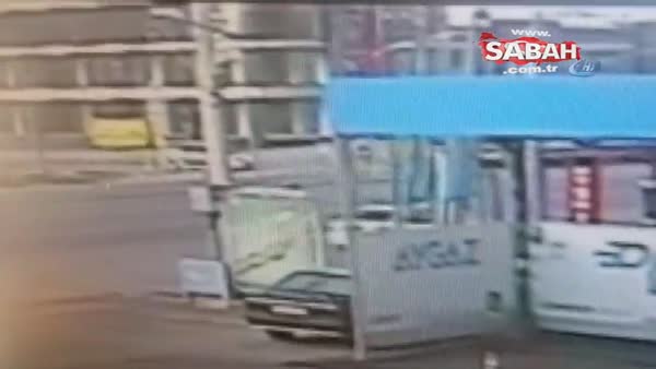 Mersin'deki polis aracına bombalı saldırı kamerada