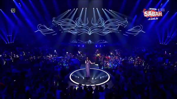 Eurovision’da çıplak adam şoku!