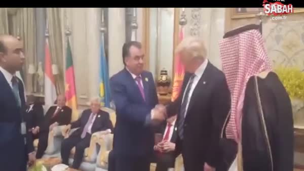 Trump bu kez kolunu kaptırdı