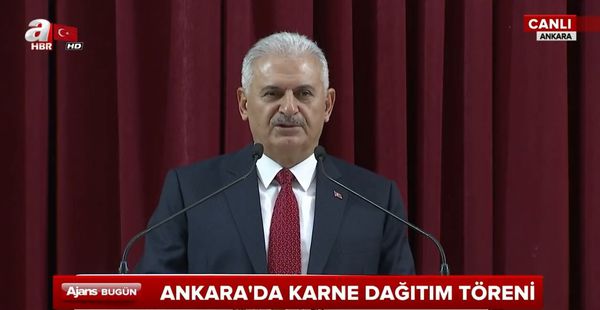 Başbakan Yıldırım Ankara'da karne dağıtım töreninde konuştu