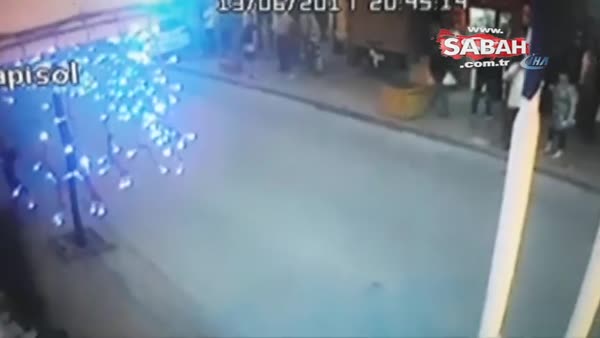 Kumkapı'daki otel yangınında vatandaşların kaçış anı güvenlik kamerasında