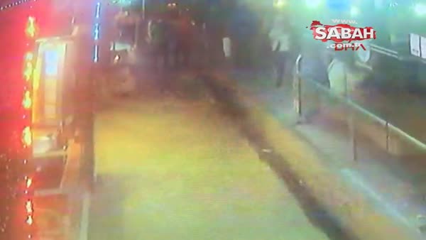 Taksi durağına saldırı anında sokakta yaşananlar kamerada