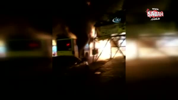 İstanbul'da seyir halindeki İETT otobüsünü durdurup ateşe verdiler!