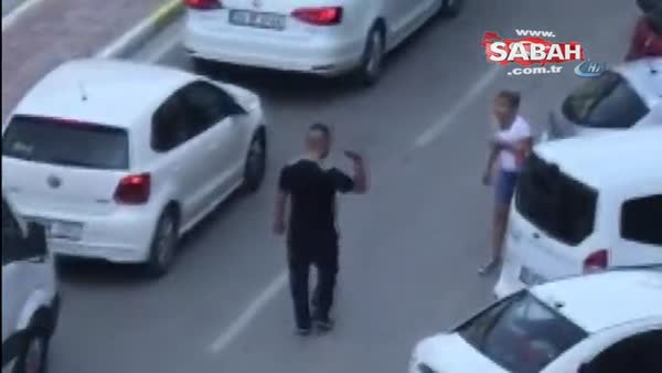 Maltepe'de sokak ortasında kadına şiddet kamerada