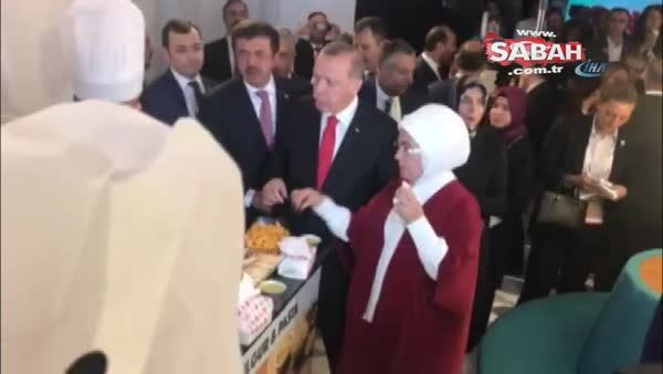 Cumhurbaşkanı Erdoğan bulgurdan yapılan bisküviyi beğendi