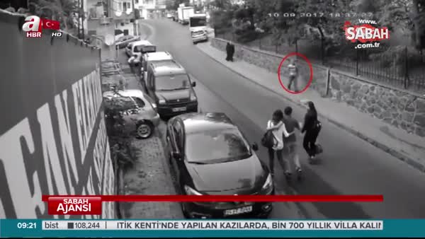 İstanbul’da dehşete düşüren anlar! Kaldırımdaki otobüs sonu oluyordu