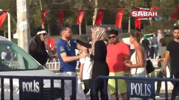 Taksim Meydanı’nda kadın turistler arasındaki kavga kamerada