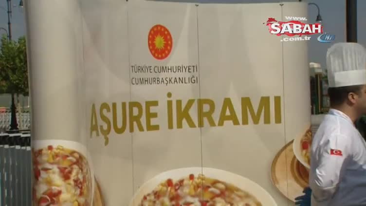 Cumhurbaşkanlığı, Beştepe Millet Camisi’nde vatandaşlara aşure ikram edildi