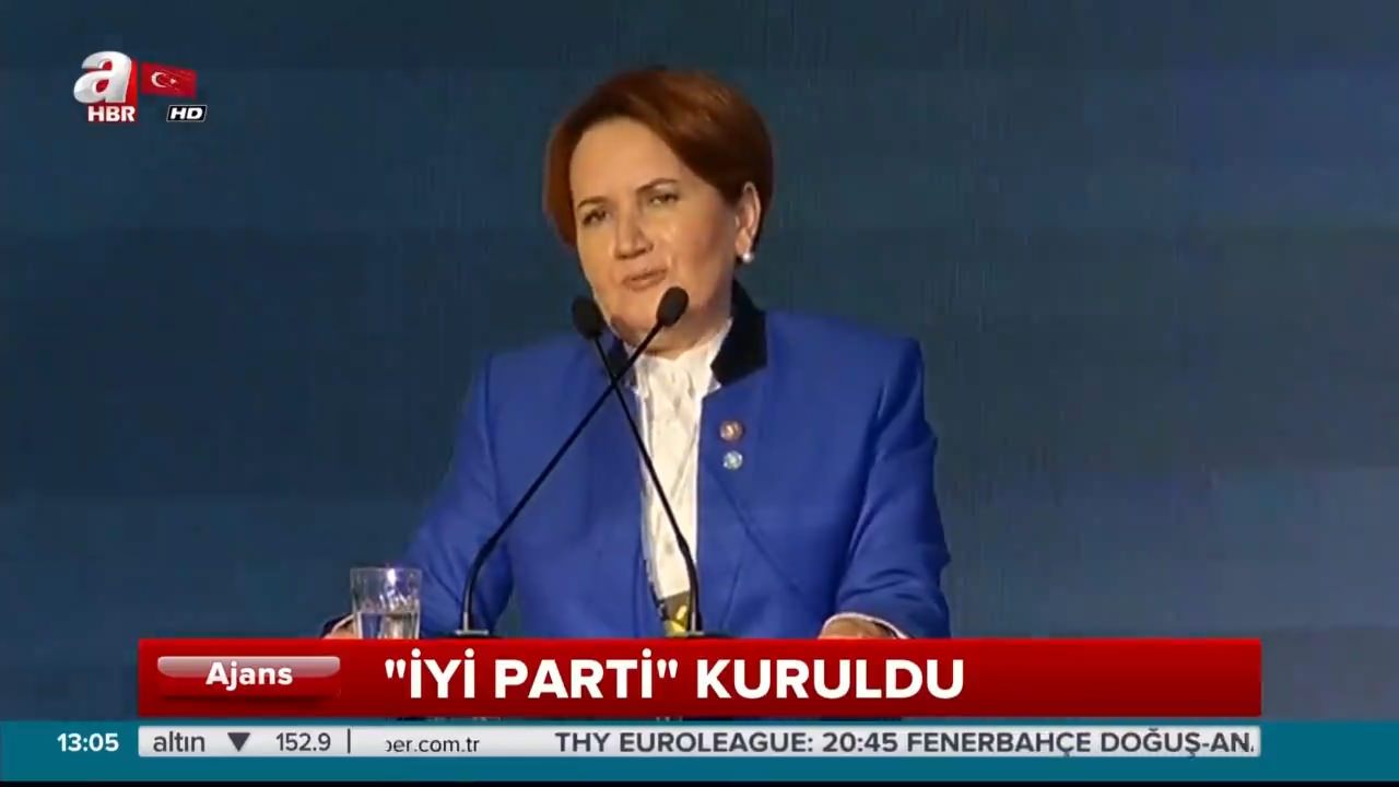 Meral Akşener 'İyi Parti'nin kuruluş dilekçesini verdi