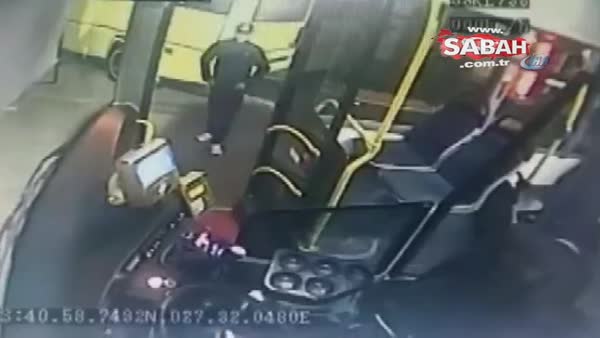 Otobüs şoförünün çantası çalındı...Hırsızlık anı kamerada!
