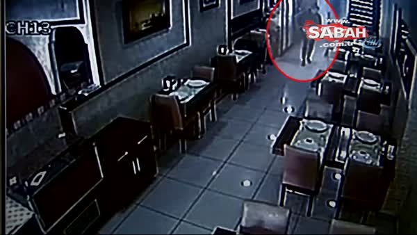 Beylikdüzü’nde restorandan mont çalan hırsız kamerada