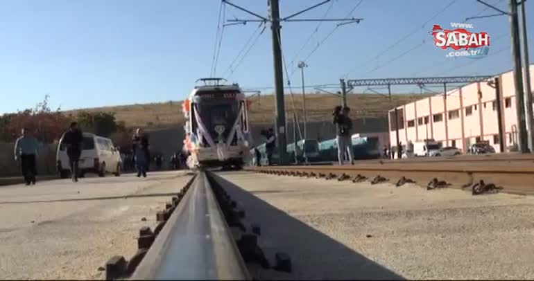 Tramvay gelin arabası oldu