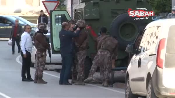 Adana'da rehine operasyonu: Özel harekatçılar eve böyle girdi!