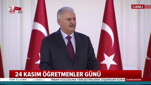 Başbakan Binali Yıldırım, 81 ilden gelen öğretmenleri Çankaya Köşkü'nde kabul etti