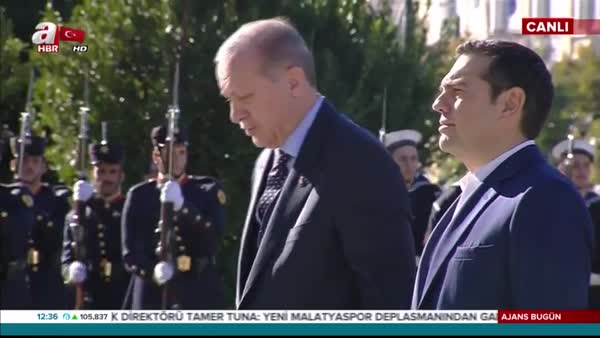 Cumhurbaşkanı Erdoğan'a Atina'da resmi karşılama
