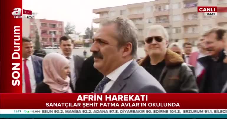 Sanatçılar Fatma Avlar'ın okulunu ziyaret etti!