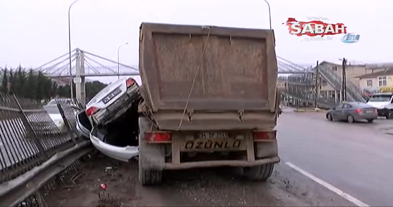 Şile Yolu'nda hafriyat kamyonu iki aracı ezdi: 1 yaralı