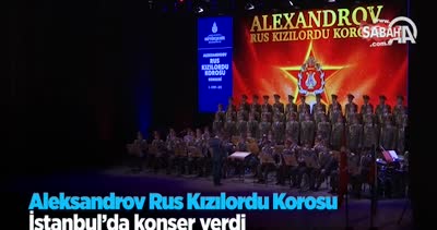 Aleksandrov Rus Kızılordu Korosu İstanbul’da Türkçe ve Rusça konser verdi