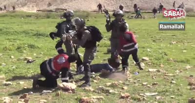 İsrail askerleri sağlık ekiplerine ve doktorlara saldırdı!