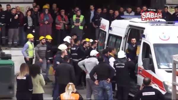 Son dakika haberi: Tuzla'da antrepo raflar işçilerin üzerine devrildi,yaralılar var