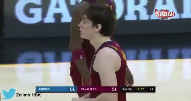 Cedi Osman'ın hırsını gören ABD'li spiker Türkçe konuştu!