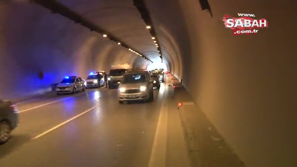 Üsküdar Tantavi tünelinde zincirleme kaza: Araçlardan biri takla attı!