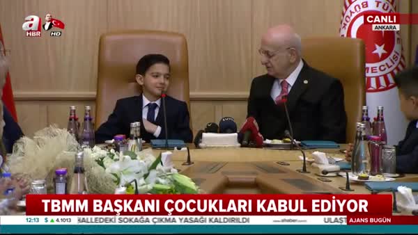 TBMM Başkanı İsmail Kahraman koltuğunu çocuklara devretti!