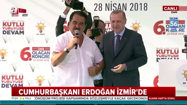İzmir'de Cumhurbaşkanı Erdoğan'ın çağrısıyla kürsüye gelen İbrahim Tatlıses türkü okudu!
