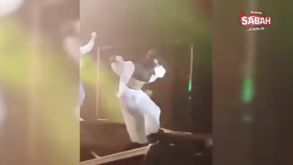 Ünlü şarkıcı Inna, İstanbul konserinde sahneden düştü