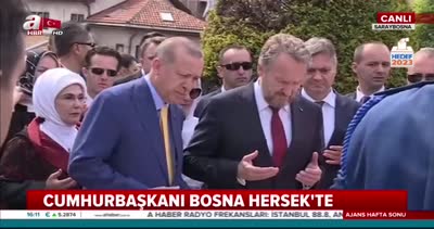 Cumhurbaşkanı Erdoğan, Aliya İzzetbegoviç’in mezarını ziyaret etti