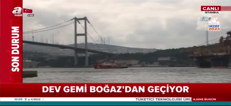 Dev gemi Boğaz'dan geçiyor