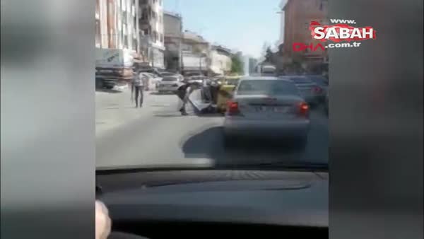 İstanbul'da taksici dehşeti: Kadın yolcuya saldırı anı kamerada!